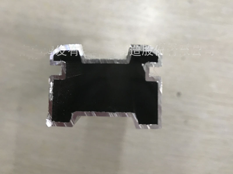 鴻發(fā)有色專業(yè)開(kāi)模定制小截面異形管材
