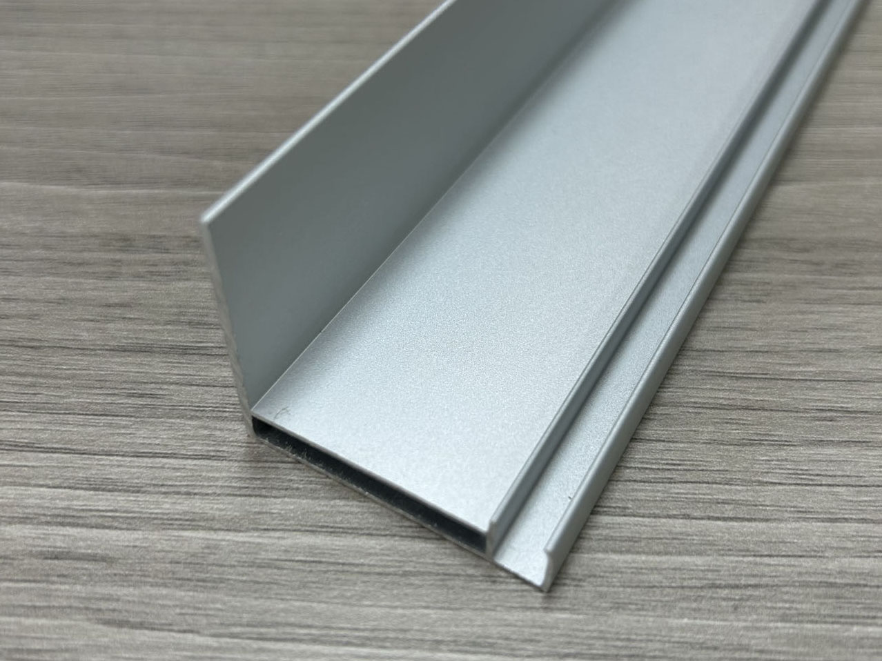 南京光伏組件鋁邊框源頭生產廠家-單玻邊框